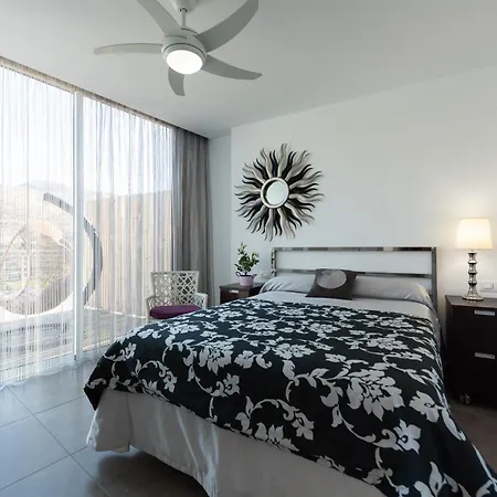 Oasis Holidays & Health - Con Terraza Y Solarium 公寓 特尔德